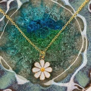 Handmade Daisy Flower Necklace
